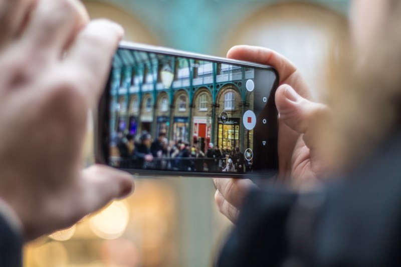 Trasferisci le foto dell'iPad sul Mac sincronizzando