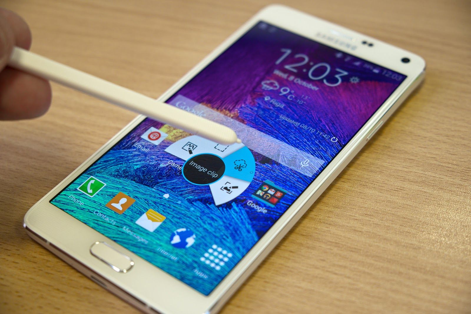 Galaxy note 6. Galaxy Note 4 внутри. Samsung смартфон Galaxy 2024. Samsung Galaxy 2024 года. Самсунг проблемы.