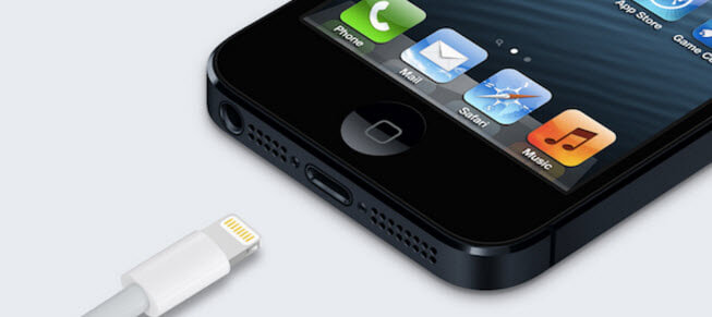Controllo del cavo USB per evitare che la memoria interna dell'iPhone sia vuota