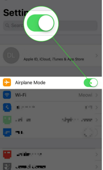 Attiva la modalità aereo per risolvere il trasferimento su iOS Trasferimento interrotto