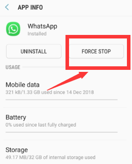 Forzare l'arresto dell'applicazione per correggere il backup di WhatsApp bloccato su Android